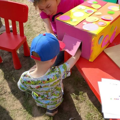 Kiermasz w Dziekanowie Leśnym Kiermasz w Dziekanowie Leśnym